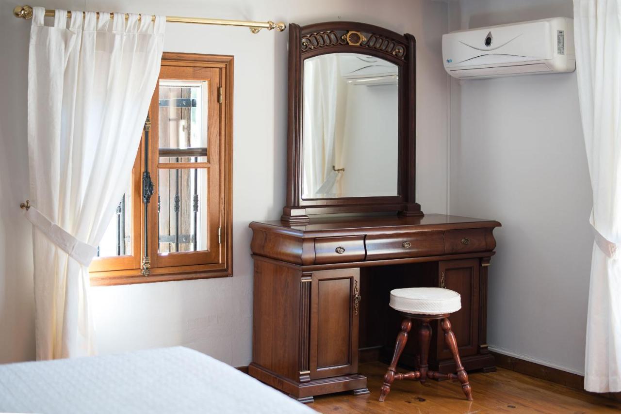 Ferienwohnung Mas Des Sentes Petit T1 Nans-les-Pins Exterior foto