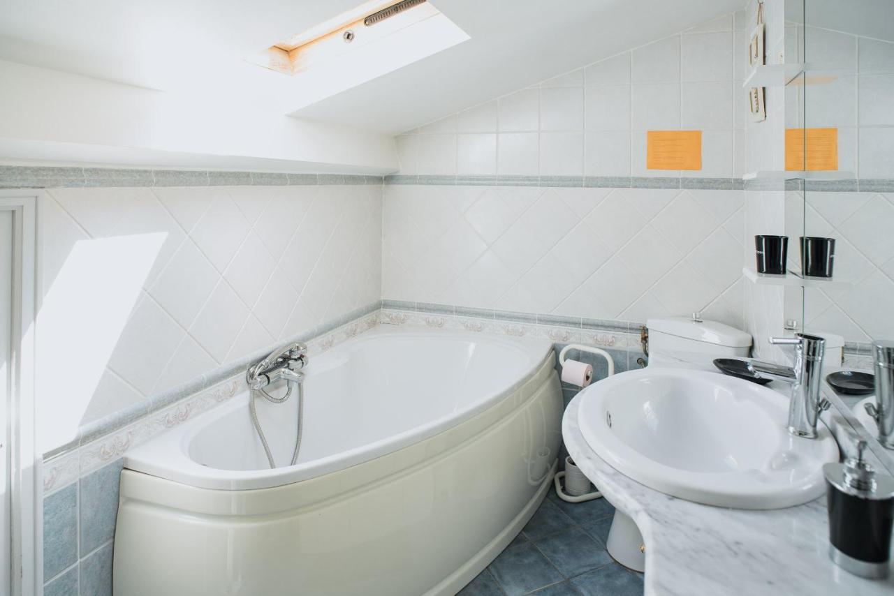 Ferienwohnung Mas Des Sentes Petit T1 Nans-les-Pins Exterior foto